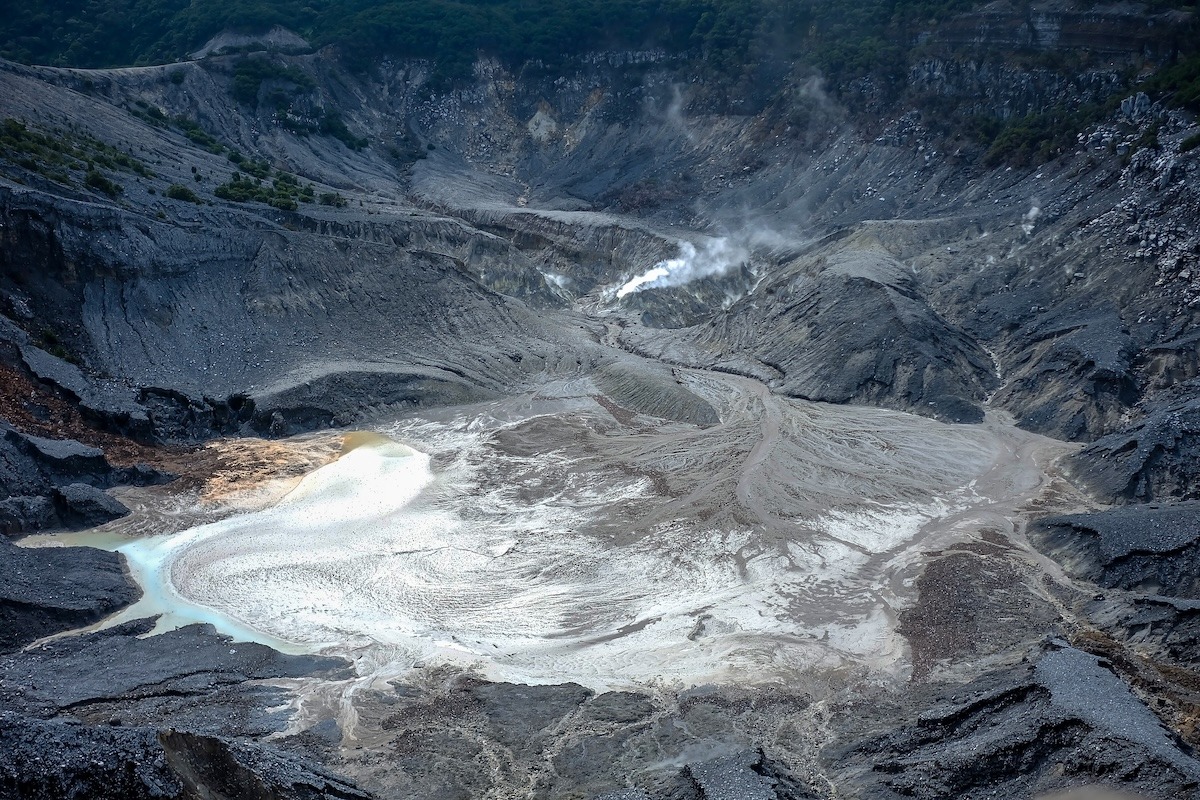 Mount Tangkuban Parahu 2