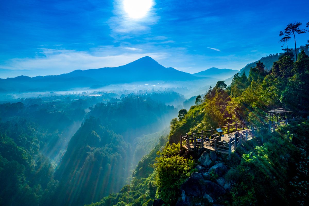 Tebing Keraton 2