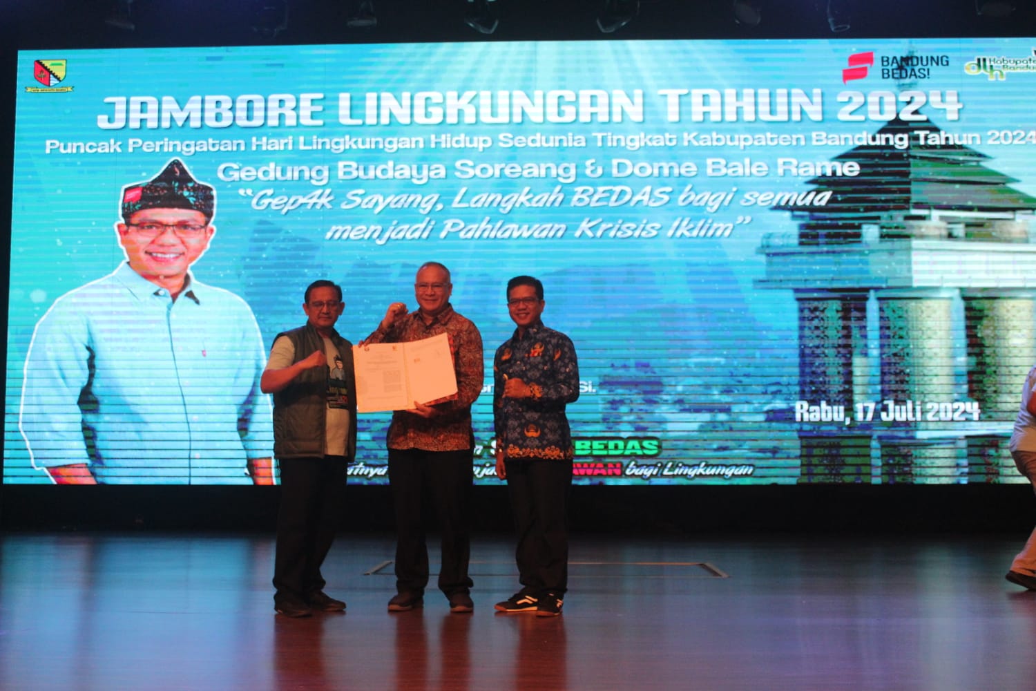 Penandatanganan Perjanjian Kerja sama LPPM UPI dan DLH Kabupaten Bandung
